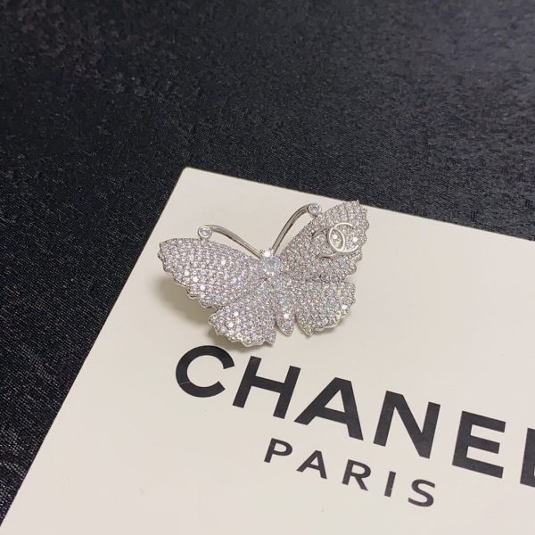 18K CC Butterfly Diamonds Brooch - Image 2