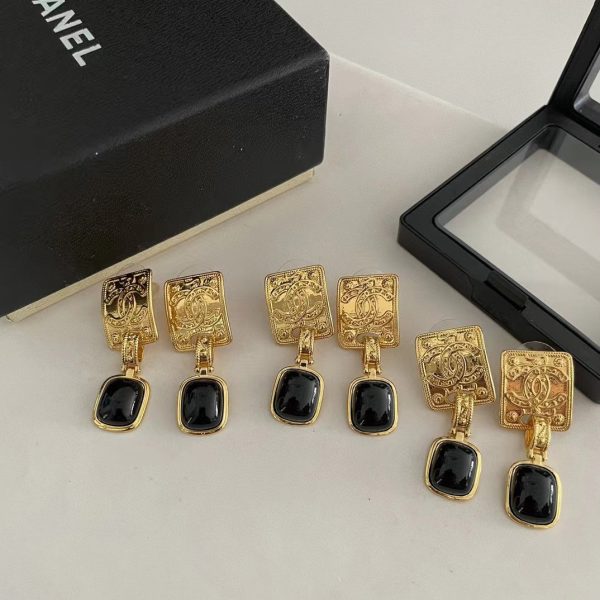 18K CC Black Pearl Earrings - Image 2