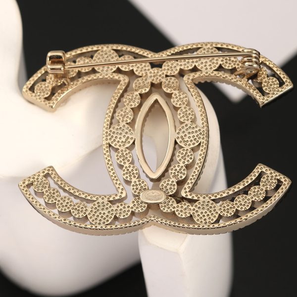 18K CC Pearls Brooch - Image 3