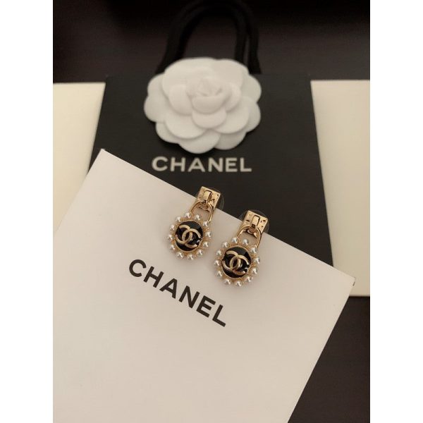 18K CC Pearl Earrings - Image 7