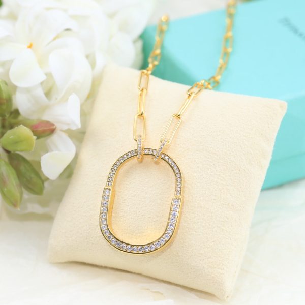18K T Lock Pendant Pavé Diamonds Necklace - 图片 4