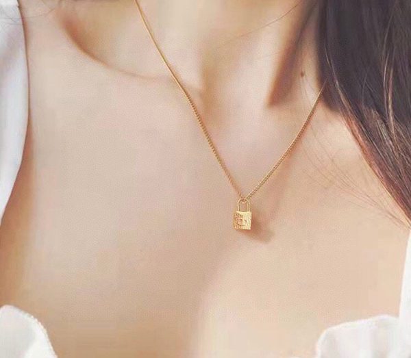 18K CD Lock Necklace - 图片 2