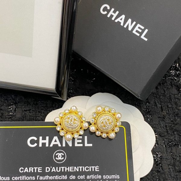 18K CC Pearls Earrings - Image 5