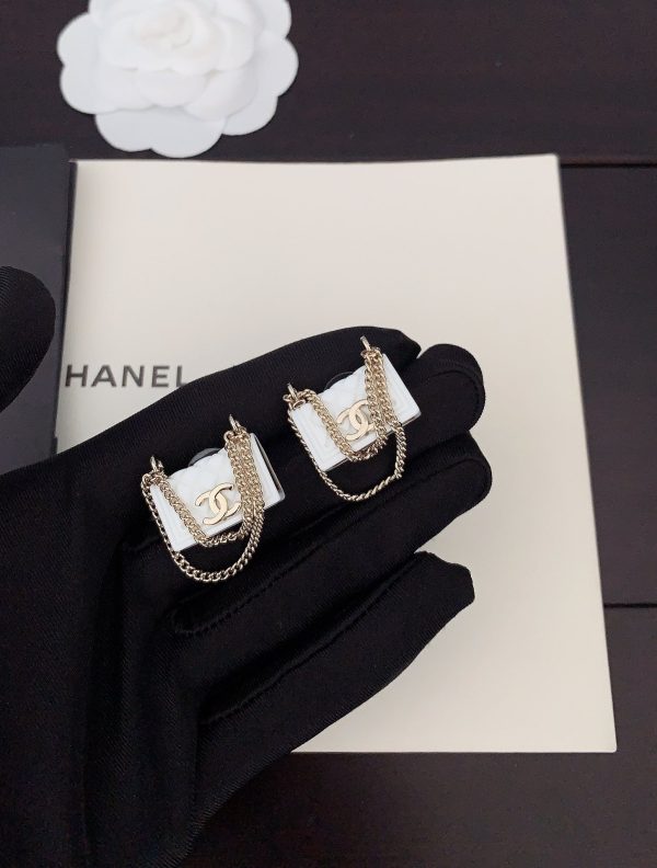 18K CC White Bag Earrings - 图片 3