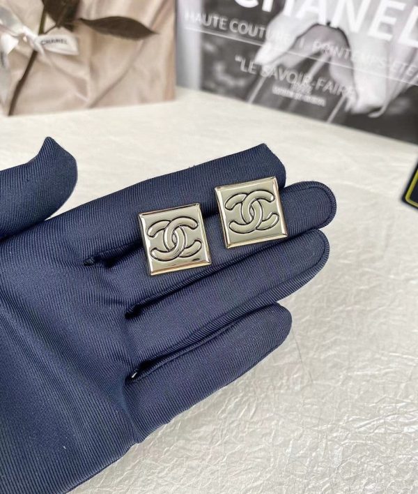 18K CC Smooth Block Earrings - 图片 3