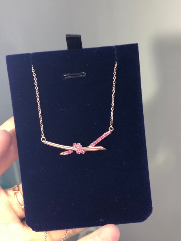 18K T Knot Pendant Diamond Necklace - 图片 4