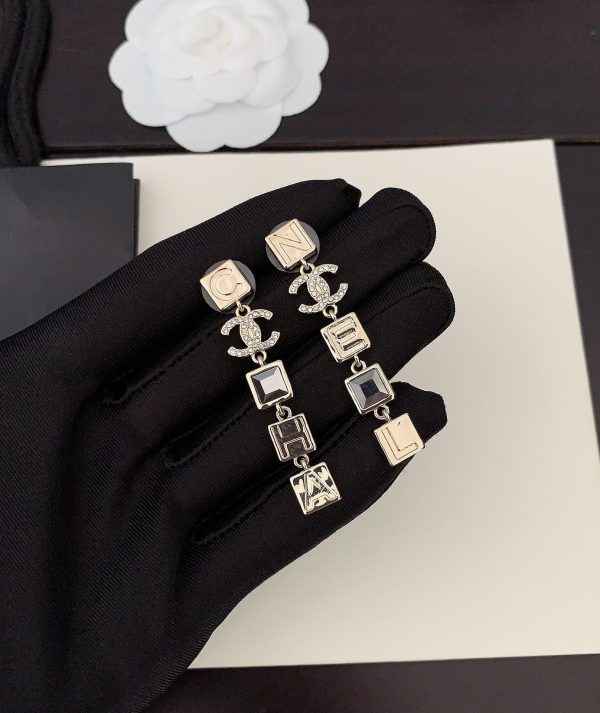 18K CC Crystals Long Earrings - 图片 3