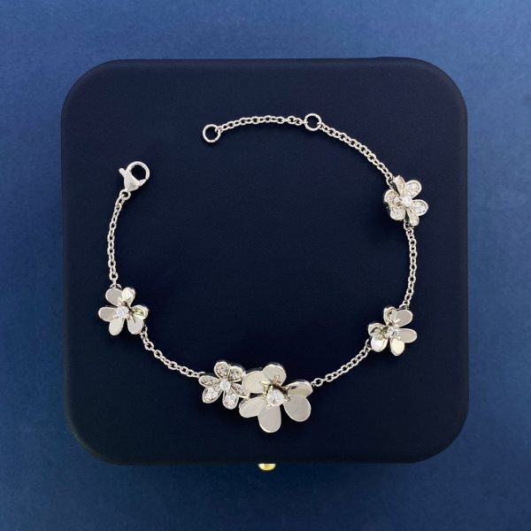 18K Frivole Diamonds Clover Bracelet - 图片 4