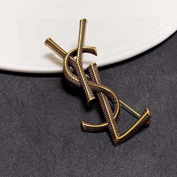 18K Saint Classic Brooch - Image 5