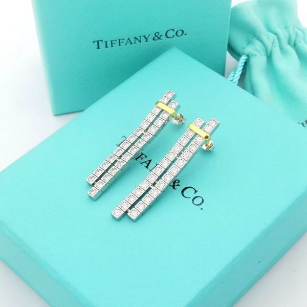 18K T Edge Drop Earrings - 图片 4
