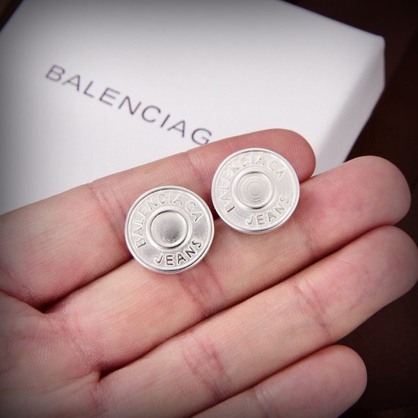 18K BB Cirle Earrings - Image 4