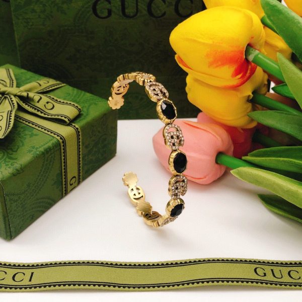 18K Double G Flowers Black Crystals Open Cuff Bracelet - 图片 7