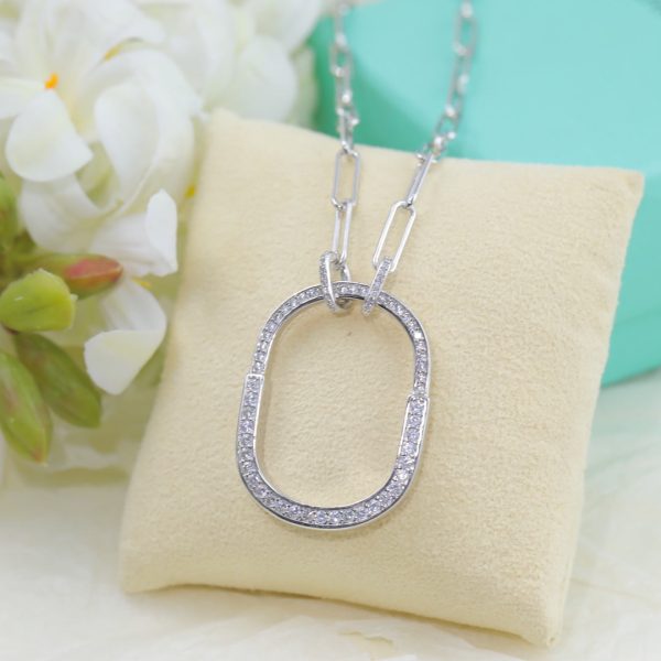 18K T Lock Pendant Pavé Diamonds Necklace - 图片 3