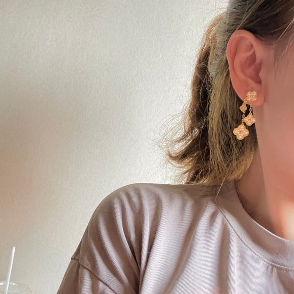 18K Magic Alhambra Four Diamonds Motifs Clover Earrings - 图片 3