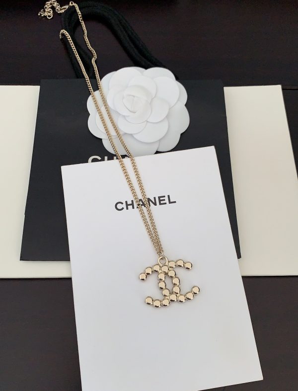 18K CC Color Crystals Necklace - Image 4