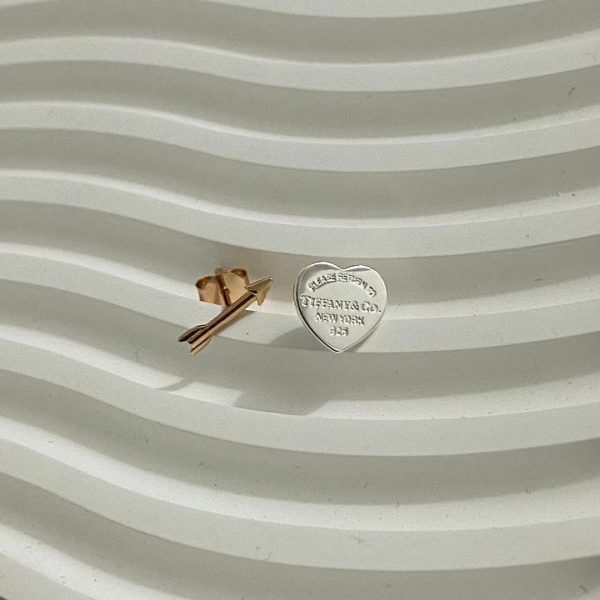 18K Return to Tiffany Lovestruck Heart Tag & Arrow Earrings - 图片 7