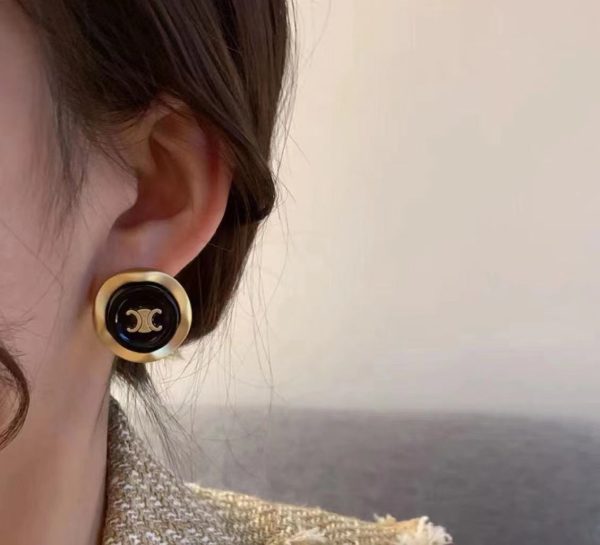 18k Triomphe Pearl Earrings - Image 3
