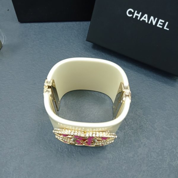 18K CC Pink Crystals Bracelet - Image 4