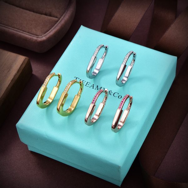 18K T Lock ROSÉ Edition Medium Earrings - 图片 4