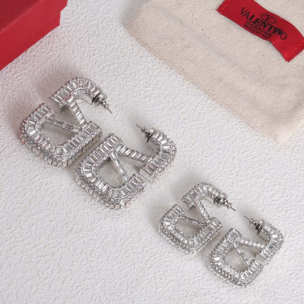 18K Vlogo Crystals Earrings - 图片 4