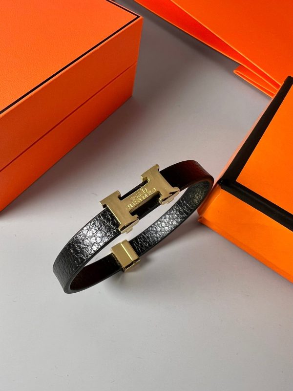 18K Belt Black H Bracelet - Image 4