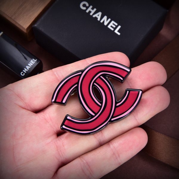 18K CC Pink Brooch - Image 2