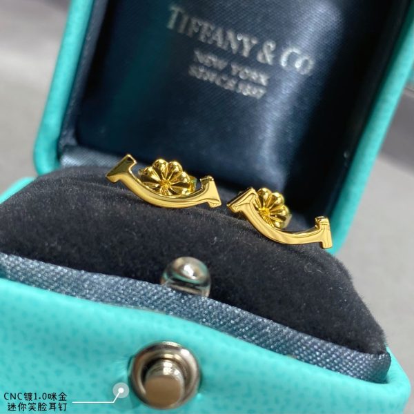 18K T Smile Yellow Gold Earrings - 图片 3