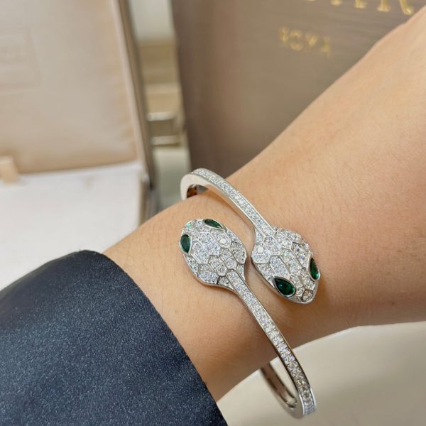 18K BV Serpenti Pave Diamond Bracelet - Image 5