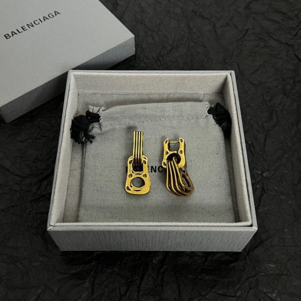 18K BB Earrings - Image 3