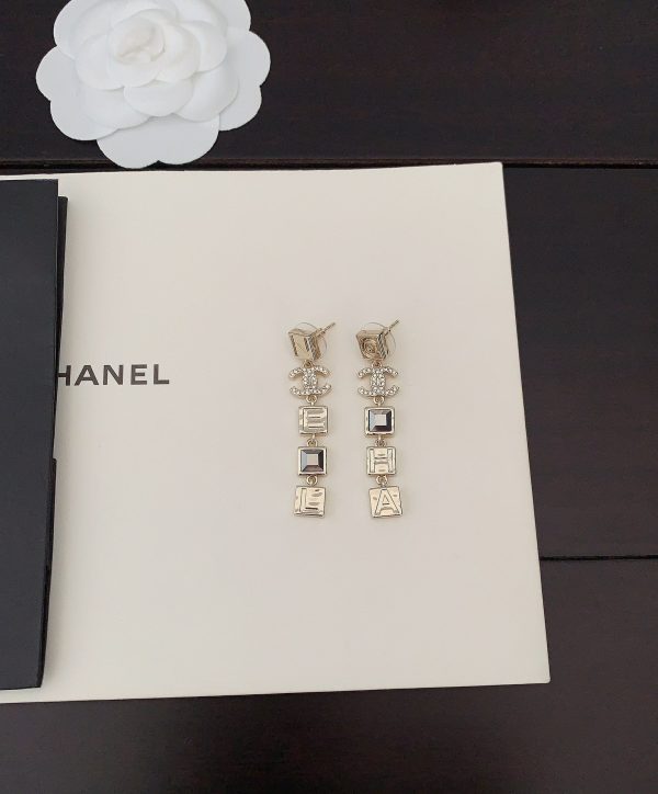 18K CC Crystals Long Earrings - 图片 4