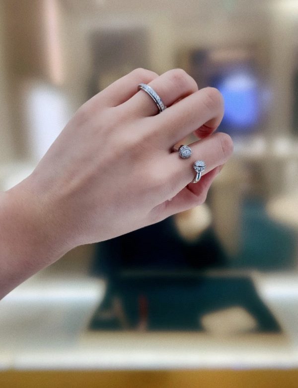 18K Juste Un Clou Diamonds Ring - 图片 6