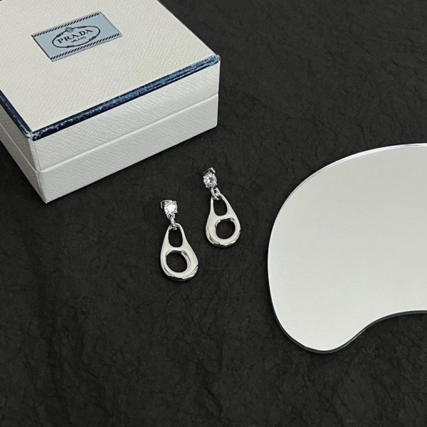 18K Pra Inverted Triangle Earrings - 图片 9