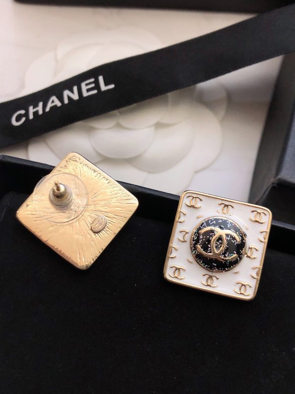 18K Vintage CC Earrings - Image 4