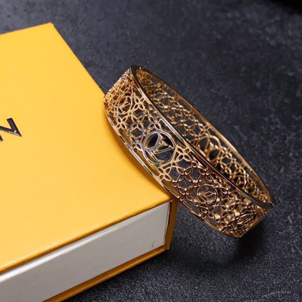 18K Louis Hollow Bracelet - 图片 5