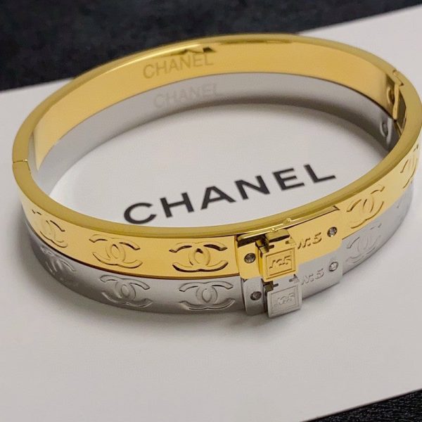 18K CC Diamond Bracelet - Image 6