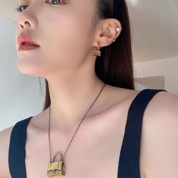 18K BB Hourglass Bag Necklace - Image 5