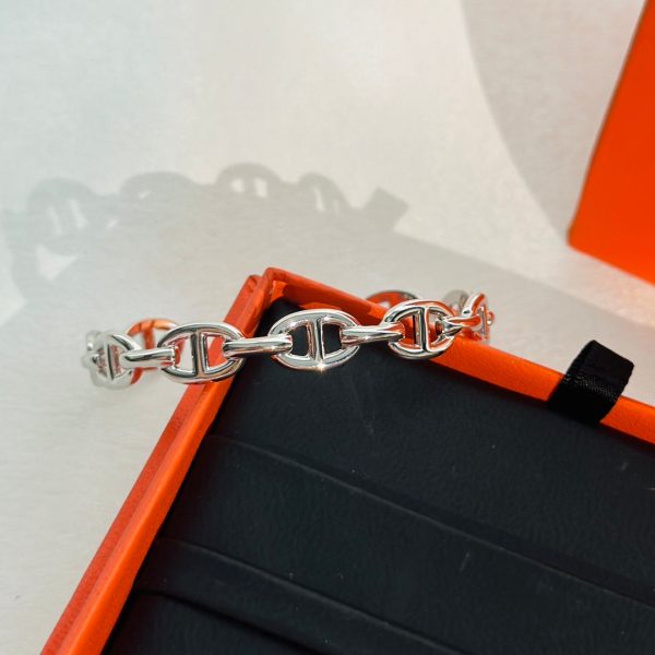 18K Chaine Open Cuff H Bracelet - 图片 5