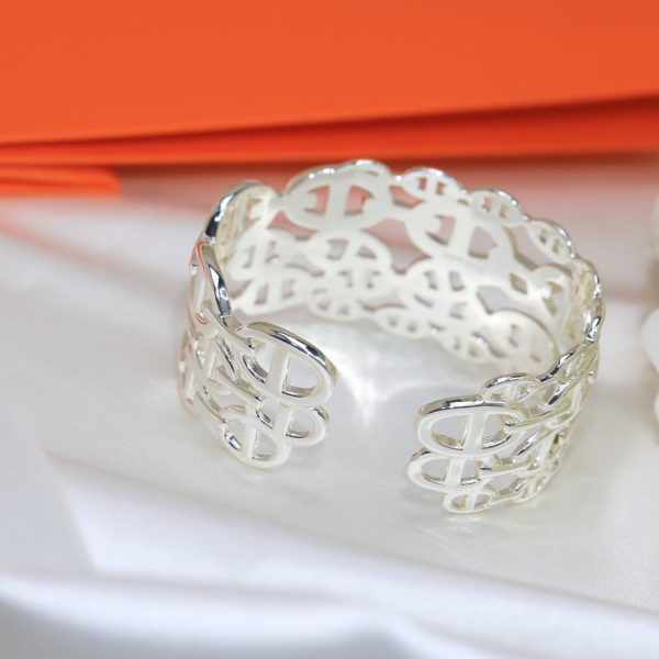 18K Chaine D'Ancre Wide Cutwork H Bracelet - 图片 9