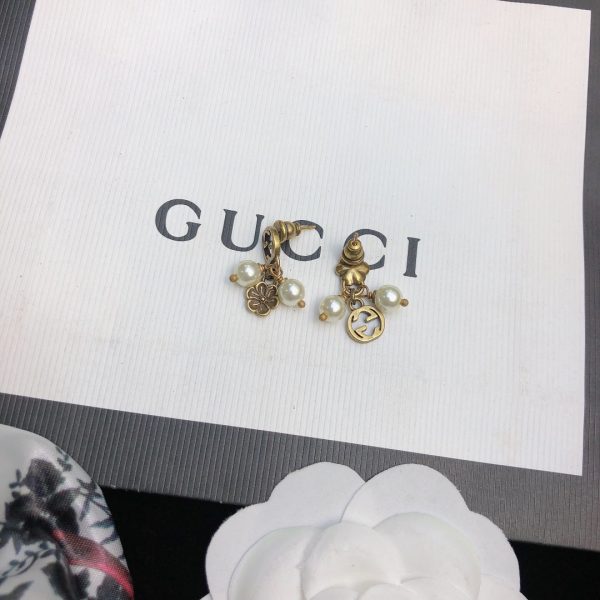 18K Double G Flower & Pearl Pendant Earrings - 图片 3