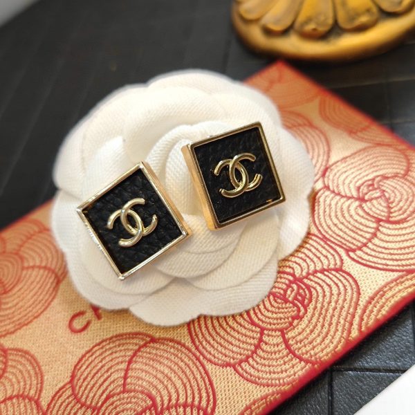 18K CC Black Square Earrings - 图片 4
