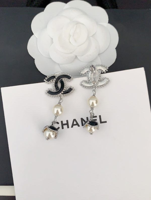 18K CC Pearl Crystals Earrings - 图片 4
