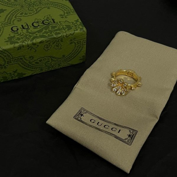 18K Double G Diamond Flower Ring - Image 4