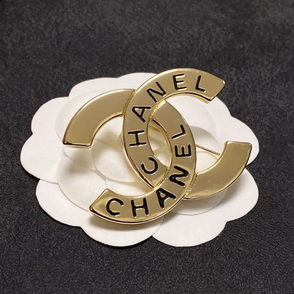 18K CC Script Brooch - Image 8