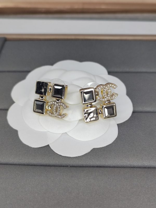 18K CC Black Crystals Earrings - 图片 4
