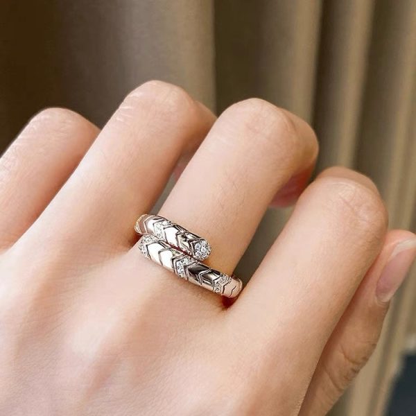 18K BV Serpenti Viper Pave Diamond Ring - Image 3