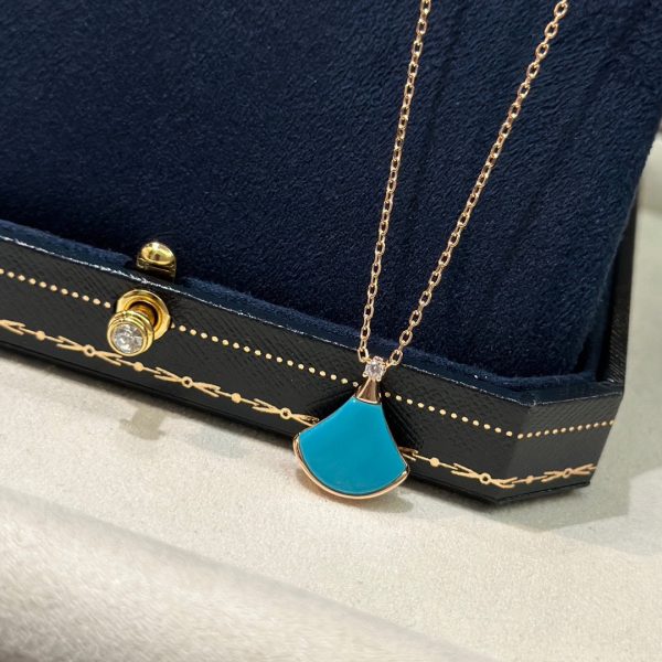 18K BV Divas' Dream Turquoise Pendant Necklace - Image 8