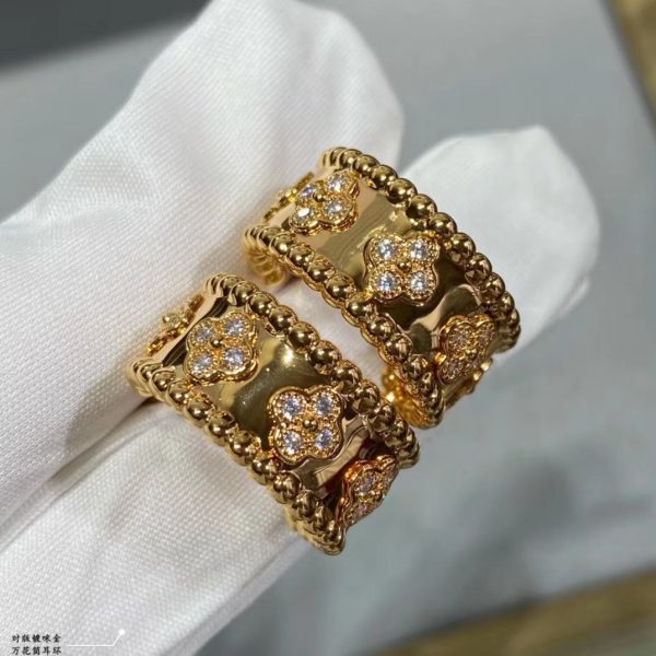 18K Rose Gold Perlée Clovers Hoop Earrings - 图片 4