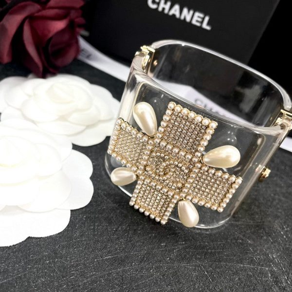 18K CC Transparent Pearl Cuff Bracelet - Image 4