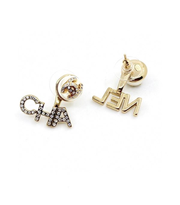 18K CC Diamonds Script Earrings - 图片 5