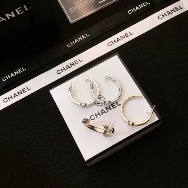 18K CC Circle Earrings - Image 4